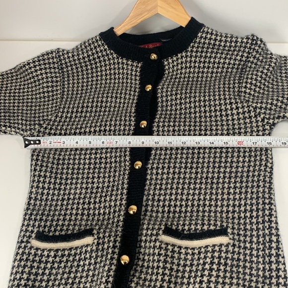 Jos. A. Bank cardigan - Picture 6 of 7